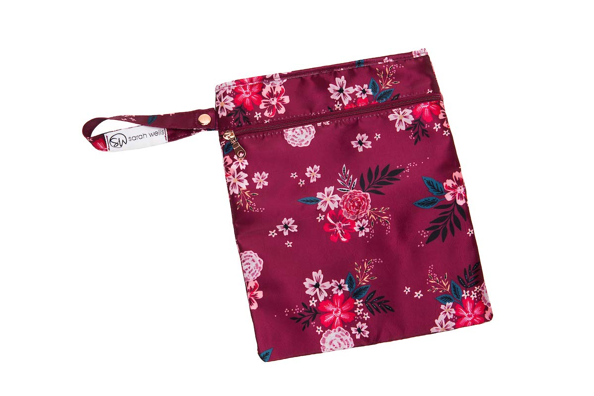 Sarah Wells Pumparoo Wet/Dry Bag with Staging Mat (Berry Bloom)