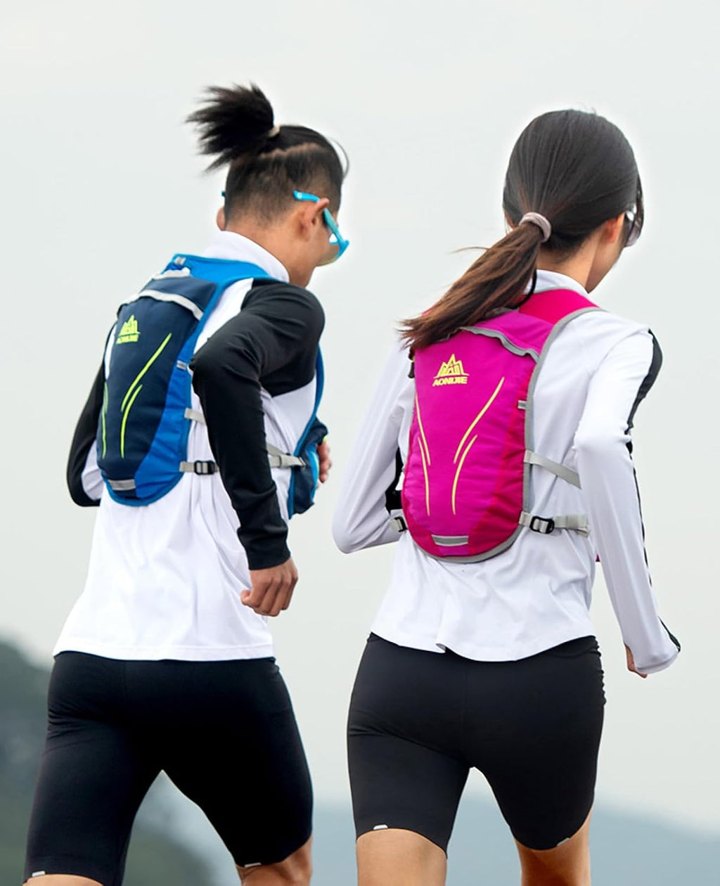 TRIWONDER Running Vest Hydration Pack Backpack for Men & Women, Lightweight Trail Marathon Run Race Vest for Cycling Jogging