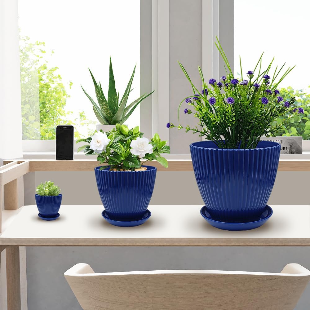 RooTrimmer Multi Size Plant Pots with Saucers & Drain Holes Blue