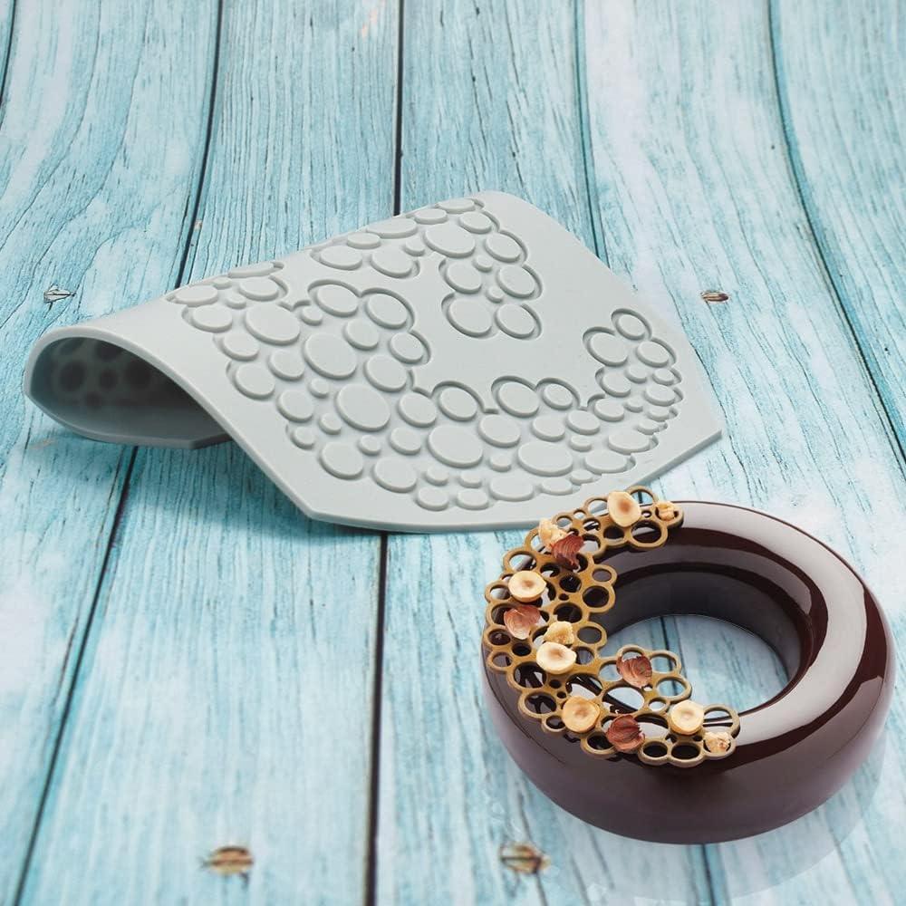 Hollow Leaf Silicone Molds Lover Heart Chocolate Molds Geometry 3D Silicone Mould Chocolate Candy Leaf Mold Sugar Craft Cake Decoration Cupcake Top (G_Circle_7.4 * 5.6 * 0.12inch)