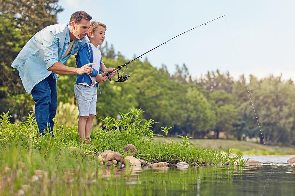 Fishing Pole Kit, Carbon Fiber Telescopic Fishing Rod and Reel Combo with Spinning Reel, Line, Bionic Bait, Hooks and Carrier Bag, Fishing Gear Set for Beginner Adults