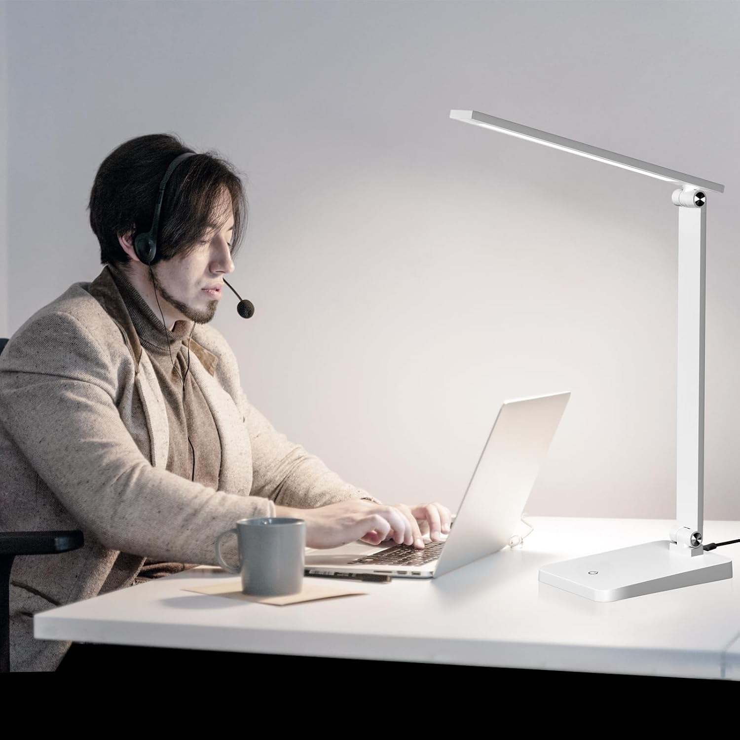 LED Desk Lamp for Home Office, 3 Levels Dimmable Desk Light with USB Charging Port, Reading Lamp for Table Study Work Office Nail Craft Puzzle, White, 5000K