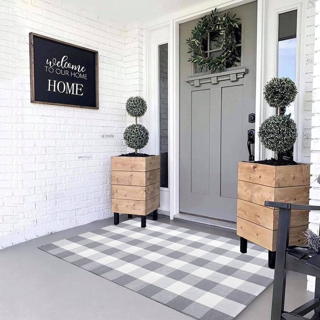 MUBIN Cotton Buffalo Plaid Rug, 3' x 5' Gray White Outdoor Rug Front Door Decorative Mat, Washable Doormat Hand-Woven Foldable Area Rug Layered Door Mats Rug for Front Porch, Entryway, Patio