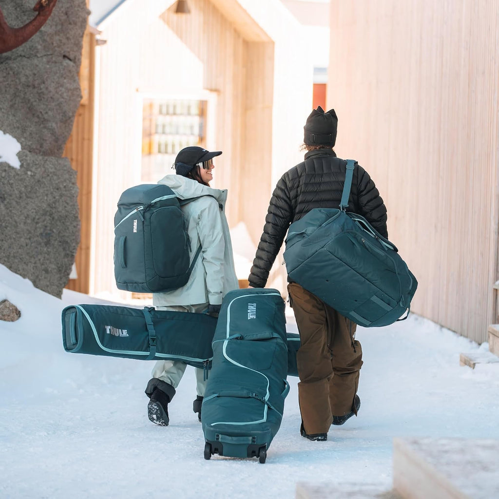 Thule RoundTrip 80L Duffel - Storage compartments to Organize and Protect Gear - Boot Bag for ski and Snowboard Travel - Soft Pocket for Goggles and Helmet - Dry Bag Included