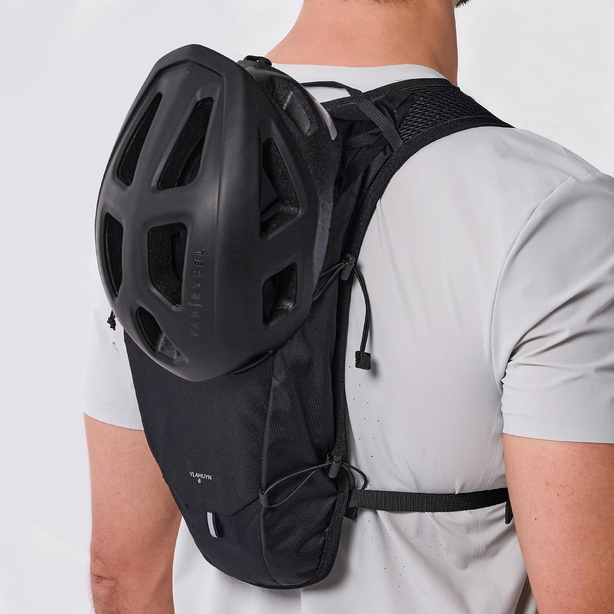 N NEVO RHINO Hydration Backpack with 50 oz /1.5L Water Bladder Backpack