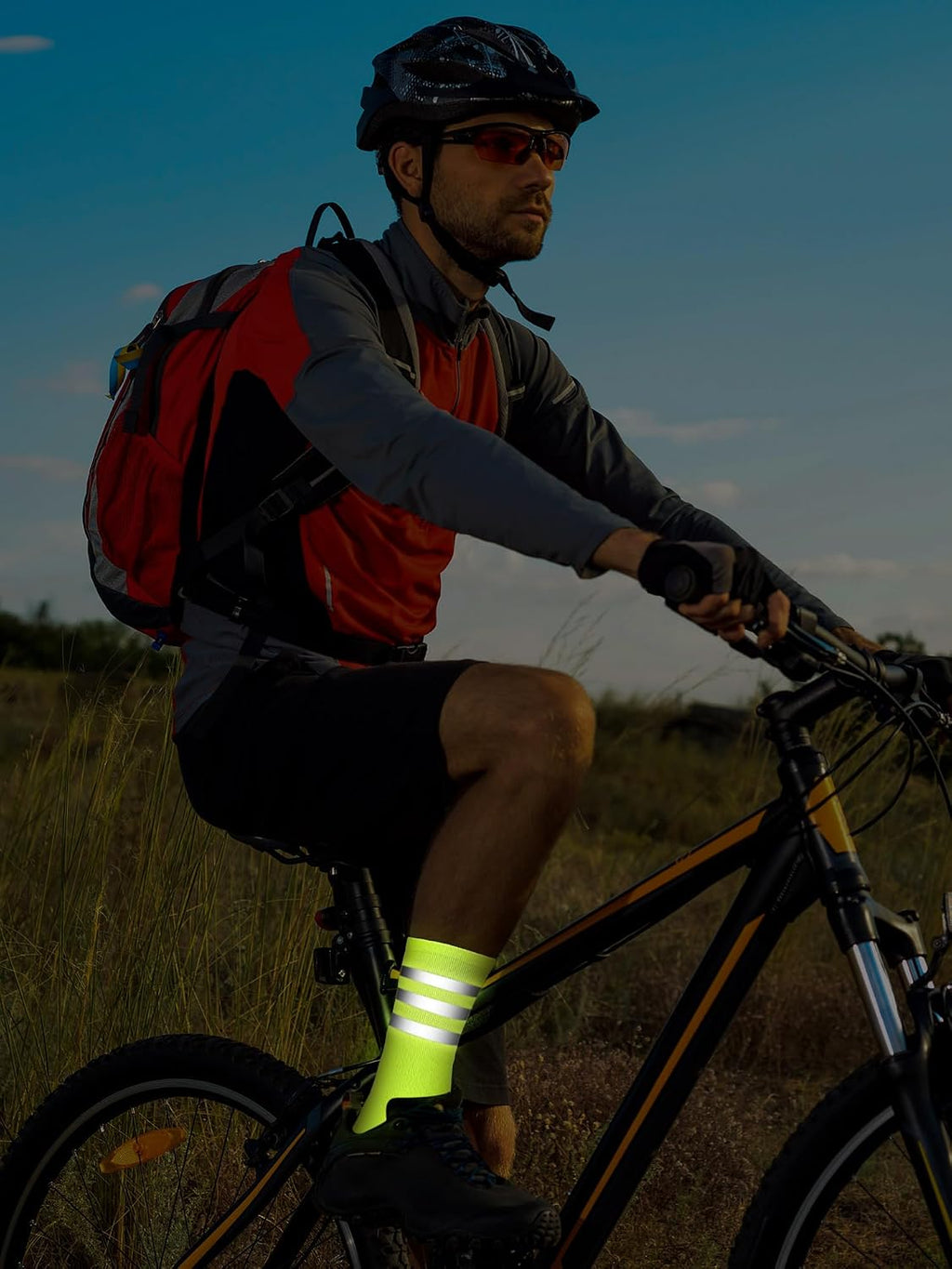 4 Pairs Glow in Dark Reflective Socks Cycling