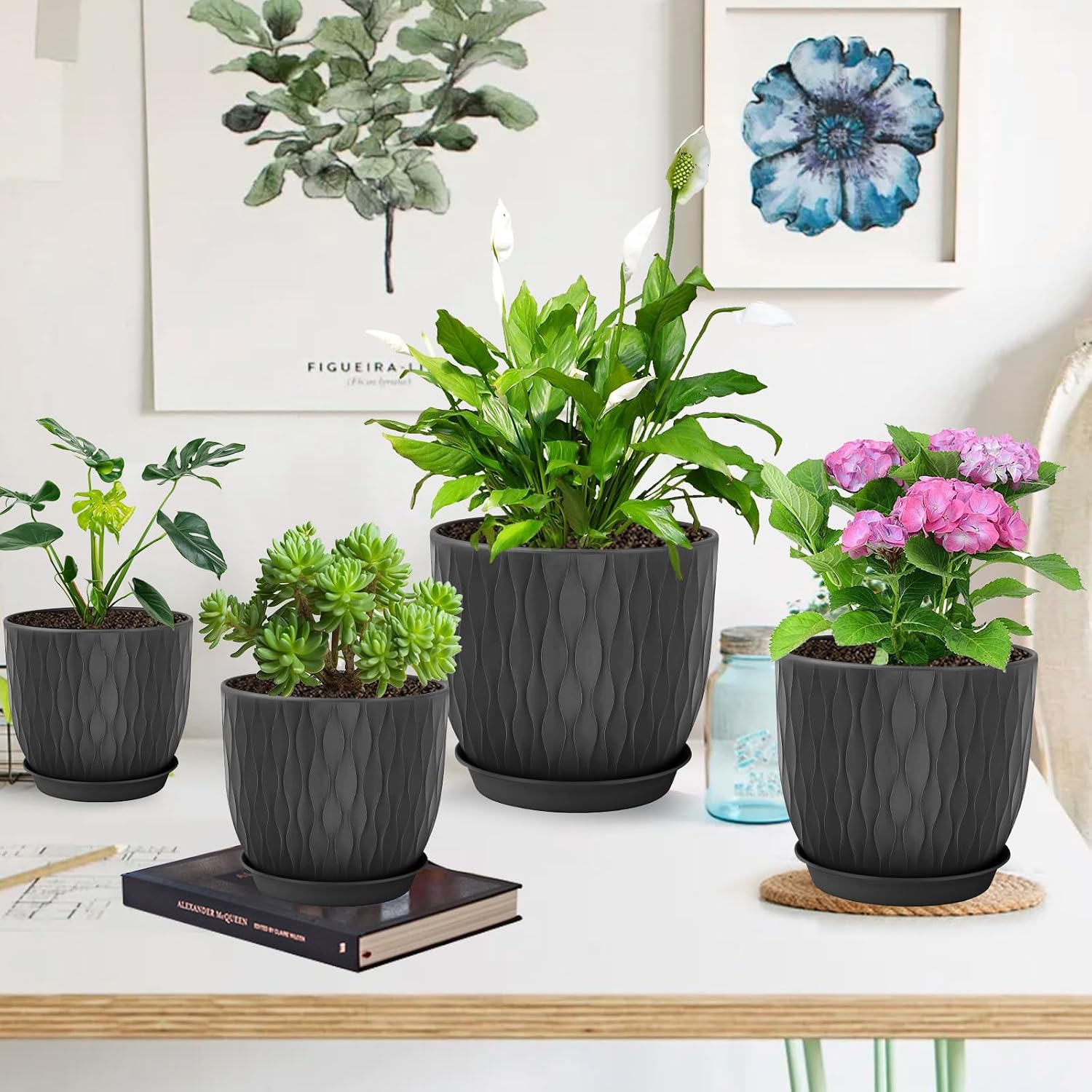 Plastic Plant Pots 10/9/8/7.5/7 inch Set of 5, Flower Planters with Drainage Holes and Saucers, Plastic Pots for Indoor Outdoor Plants, Livingroom Garden Decor (Black)