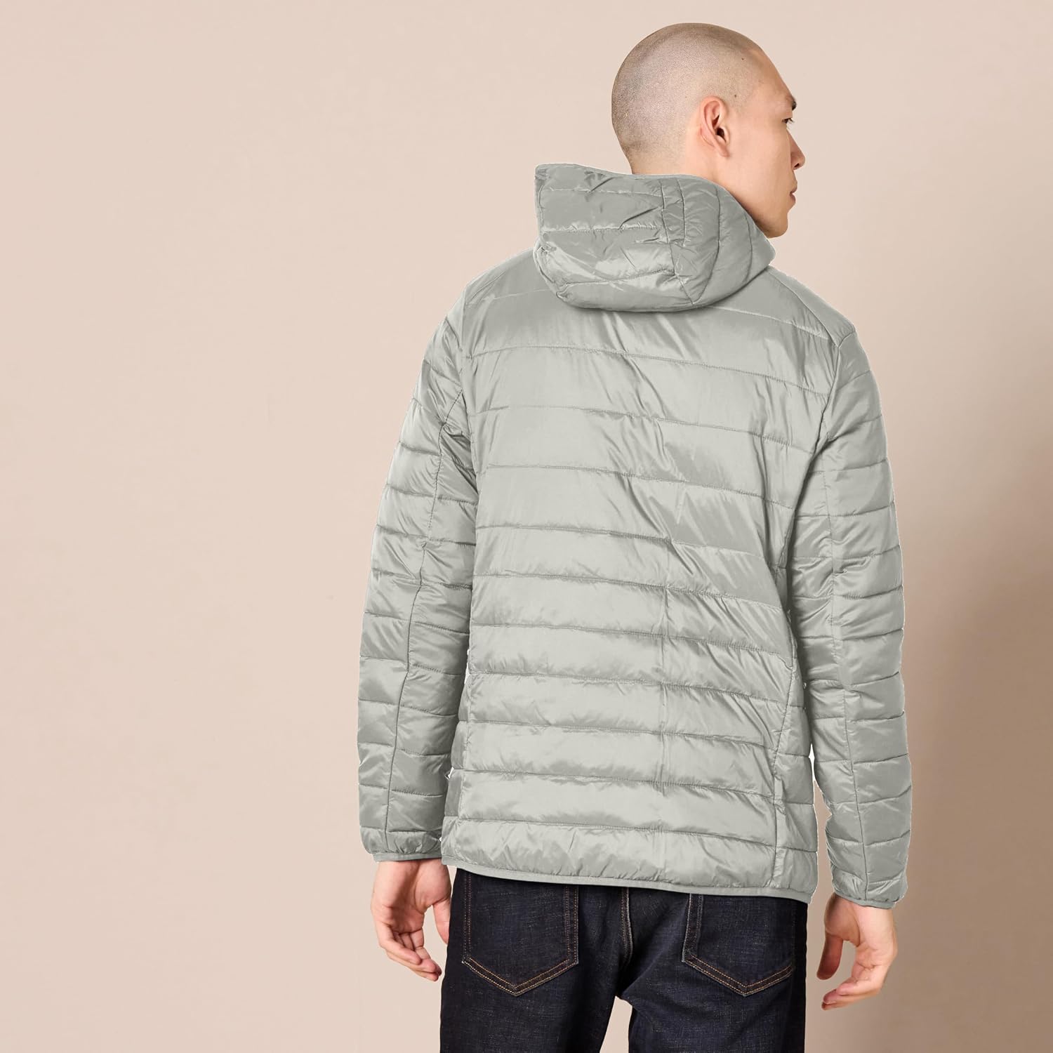 Amazon Essentials Men's Lightweight Water-Resistant Packable Hooded Puffer Jacket