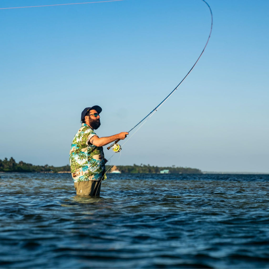 Redington Predator Salt Fly Rod – Fast Action Saltwater Fly Rod with Travel Case – Full-Wells Grip, Anodized Reel Seat, Chrome Guides – Striper, Redfish, Bonefish, Tarpon, Permit - 4PC