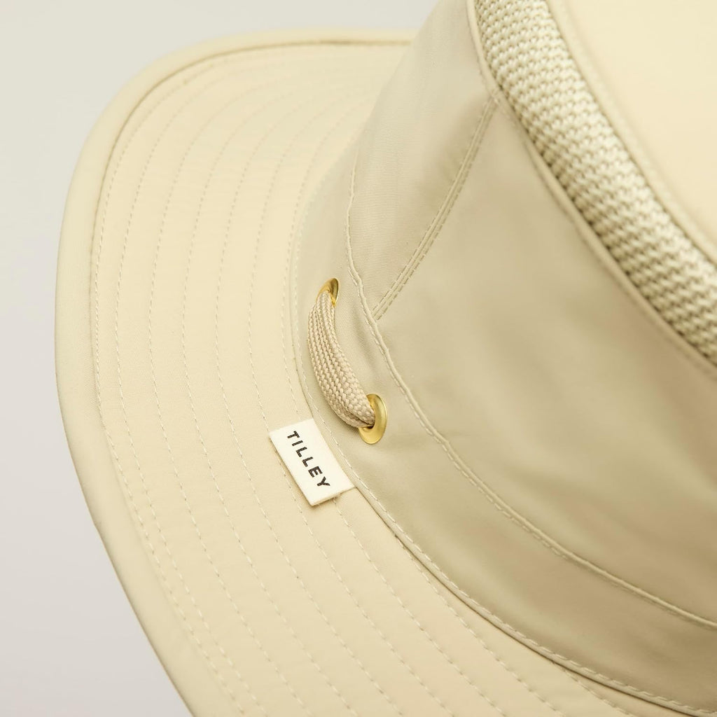 Tilley Womens Ltm5 Airflo Medium Brim Recycled Sun Hat, Olive, 7.75 US