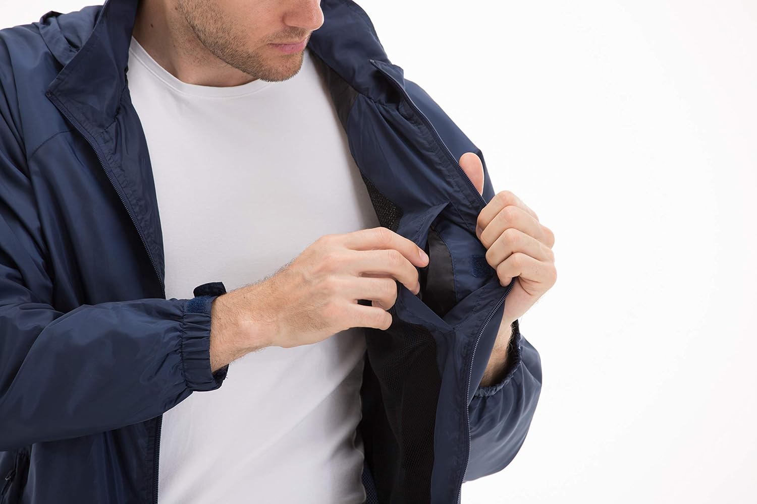TRAILSIDE SUPPLY CO. Men's Lightweight Packable Windbreaker Jacket
