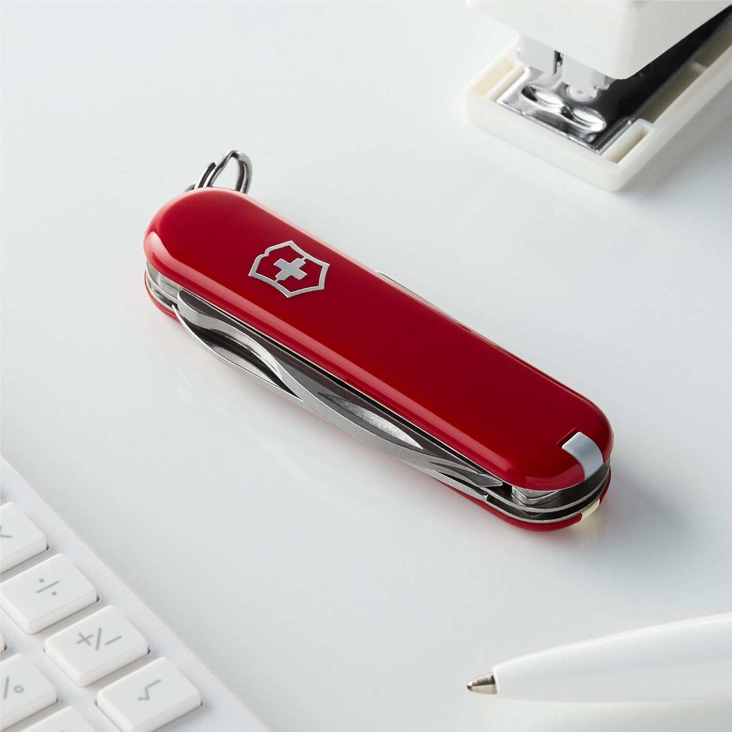 Victorinox Rambler Swiss Army Knife, 10-Function Pocket Knife, Red