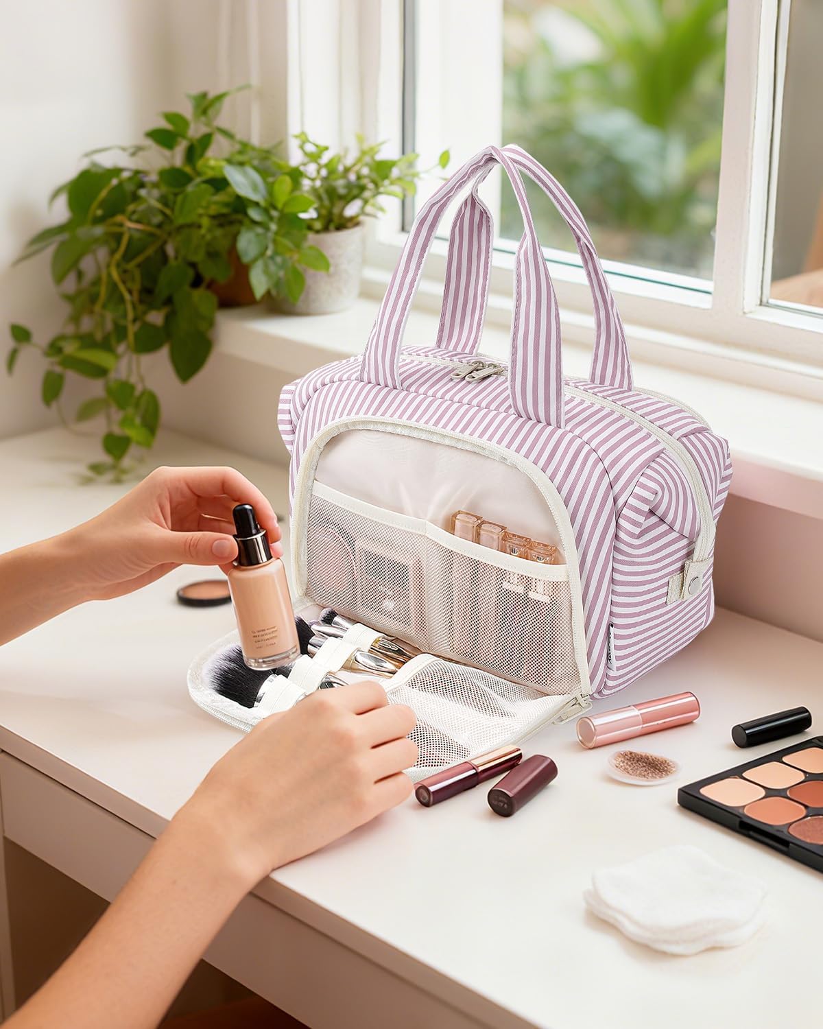 Narwey Travel Toiletry Bag for Women, Large Makeup Cosmetic Organizer Bag