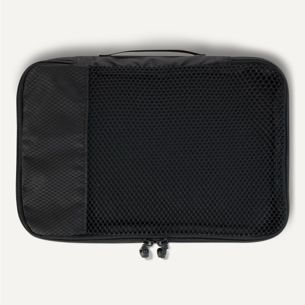 Amazon Essentials 4-Piece Space-Saving Packing Cubes Travel Accessories Set, Luggage Organizer with Double Zipper, Mesh Top, Small, Black (Previously Amazon Basics)