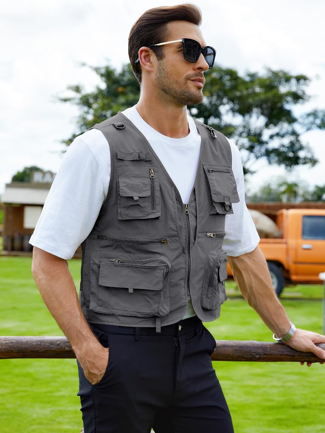 Gihuo Mens Fishing Vest Lightweight Utility Vests Cargo Outdoor Safari Travel Vest with Pockets