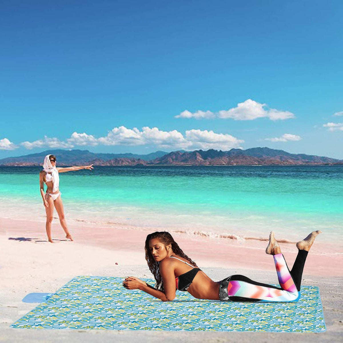 Picnic Blanket Beach Mat Extra Large Sandproof Waterproof Camping Blanket Portable Travel Blanket Play Mat for Outdoor Indoor Family Women Men Kids Beach BBQ Park Grass