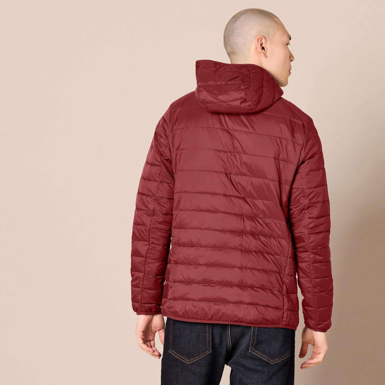 Amazon Essentials Men's Lightweight Water-Resistant Packable Hooded Puffer Jacket
