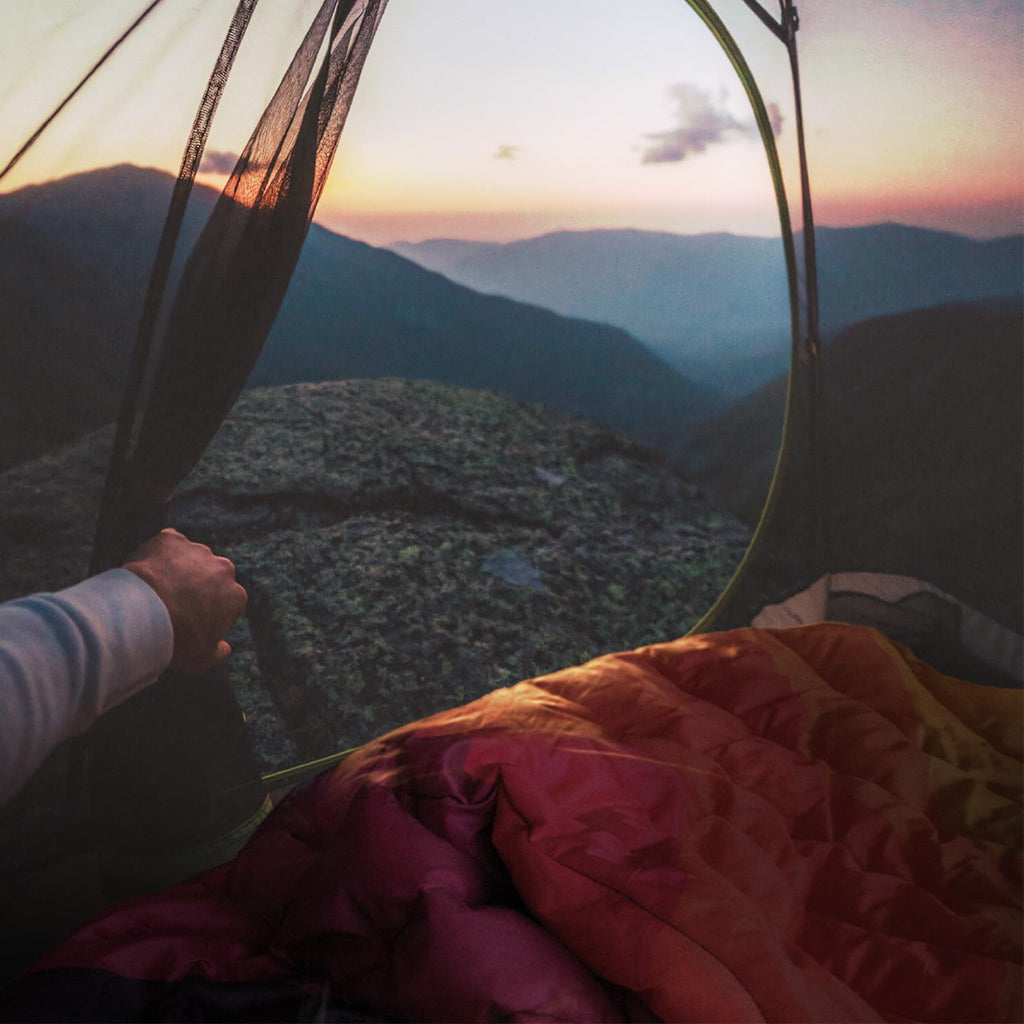 zzlamb Outdoor Puffy Camping Blanket, Down Alternative Camp Quilt