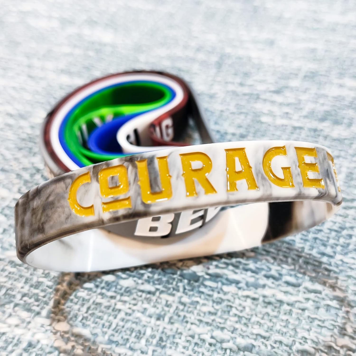 QEERBSIN Motivational Wristbands Inspirational Silicone Bracelets
