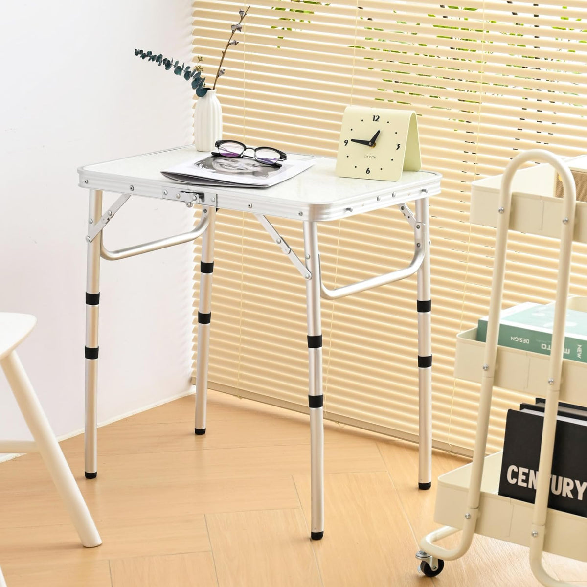 YihuiKo Small Folding Table with Carrying Handle, Portable Picnic Table