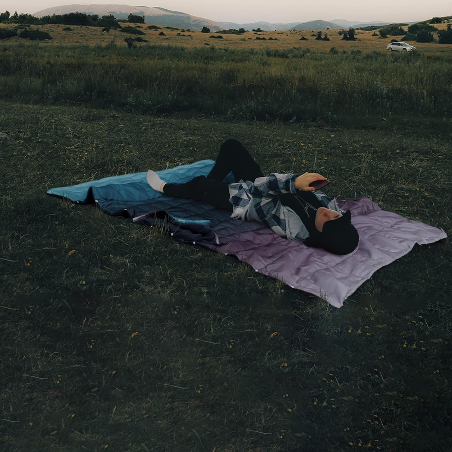 zzlamb Large Waterproof Hooded Outdoor Blanket Soft Polar Fleece 75x56in