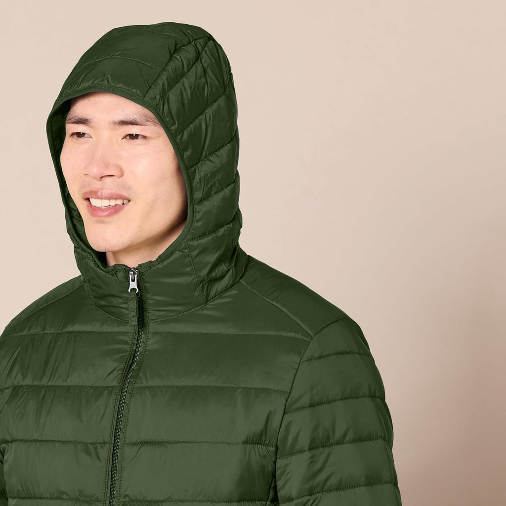 Amazon Essentials Men's Lightweight Water-Resistant Packable Hooded Puffer Jacket