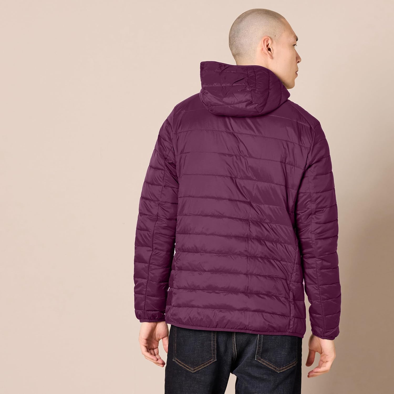 Amazon Essentials Men's Lightweight Water-Resistant Packable Hooded Puffer Jacket