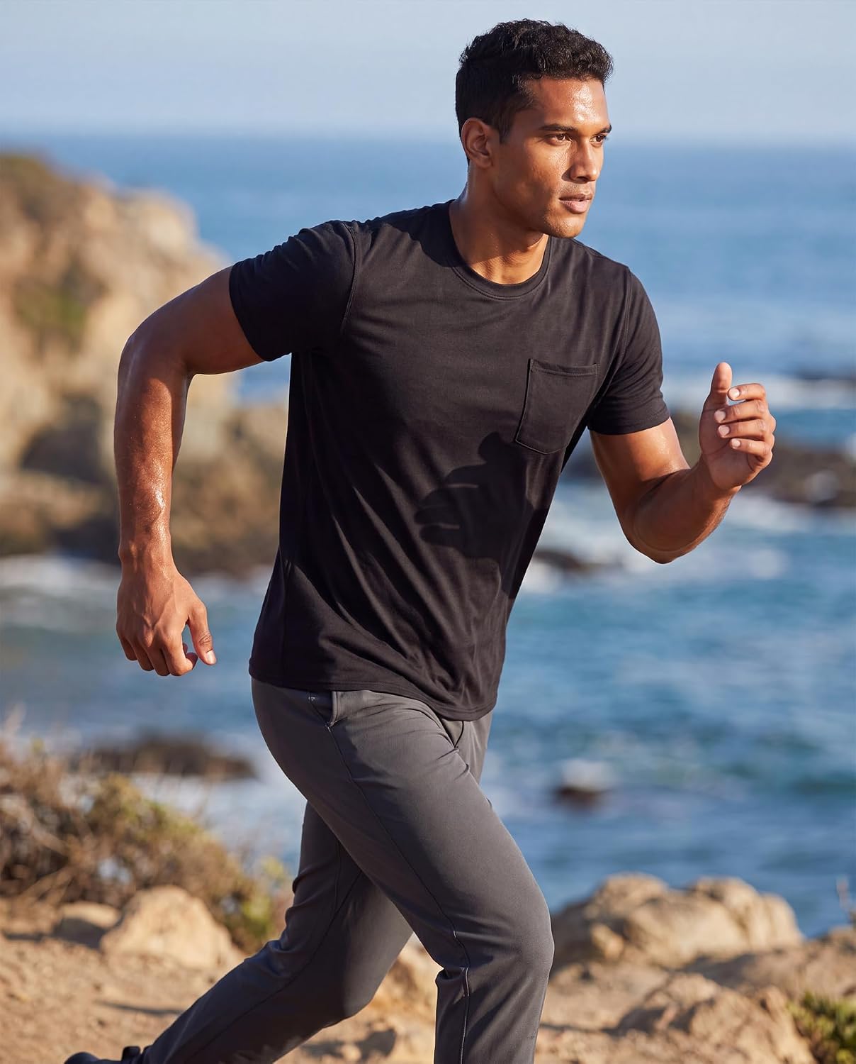 4 Pack Men's Dry Fit Short Sleeve Pocket T Shirts Workout Gym Athletic Tees
