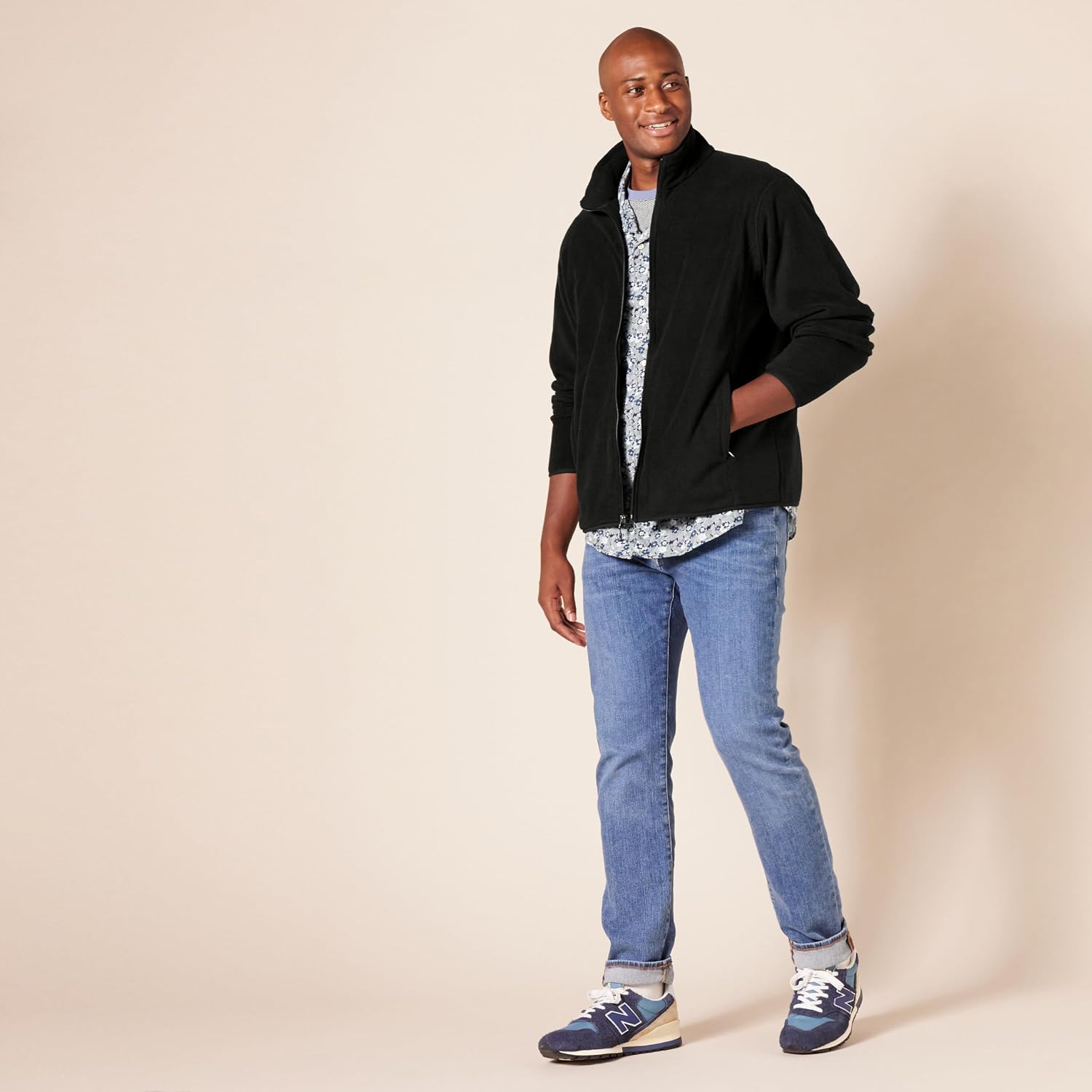 Amazon Essentials Men's Full-Zip Polar Fleece Jacket with Zippered Pockets for Cold Outdoor Weather (Available in Big & Tall)