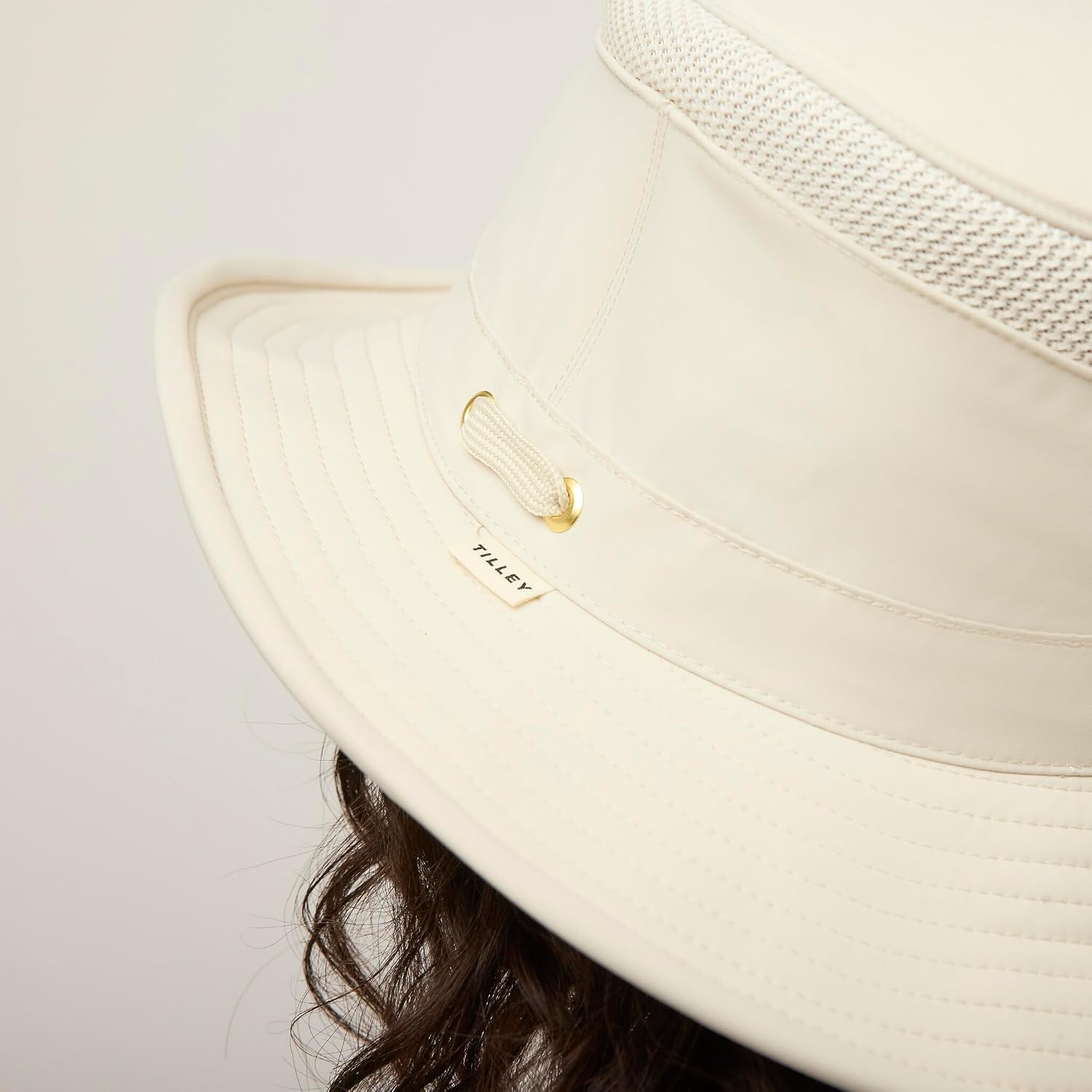 Tilley Womens Ltm5 Airflo Medium Brim Recycled Sun Hat, Olive, 7.75 US