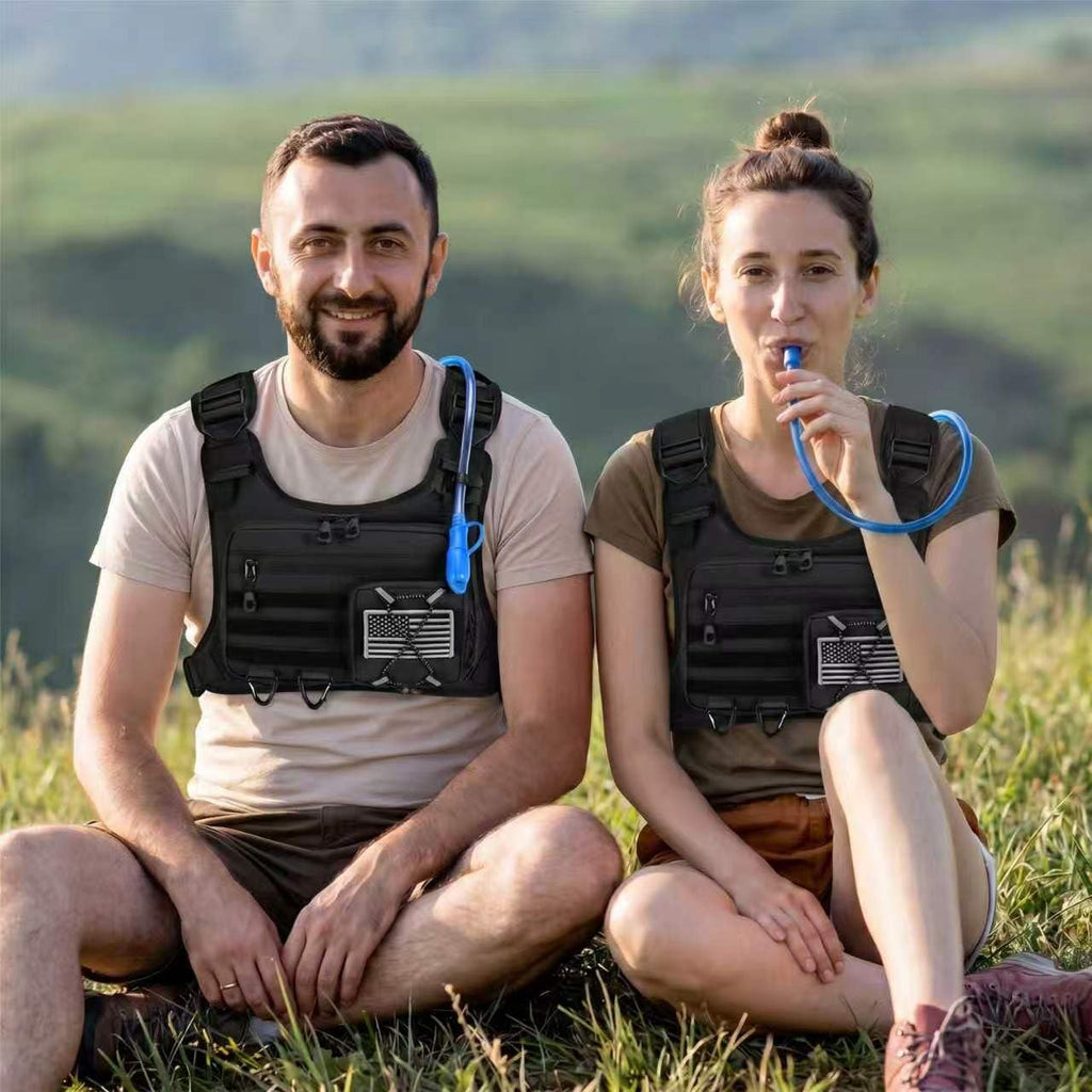 Hydration Vest with 2L Water Bladder for Men and Women,Lightweight Adjustable Hydration Backpack,Hiking Backpack with Water Bladder for Climbing Cycling Hiking