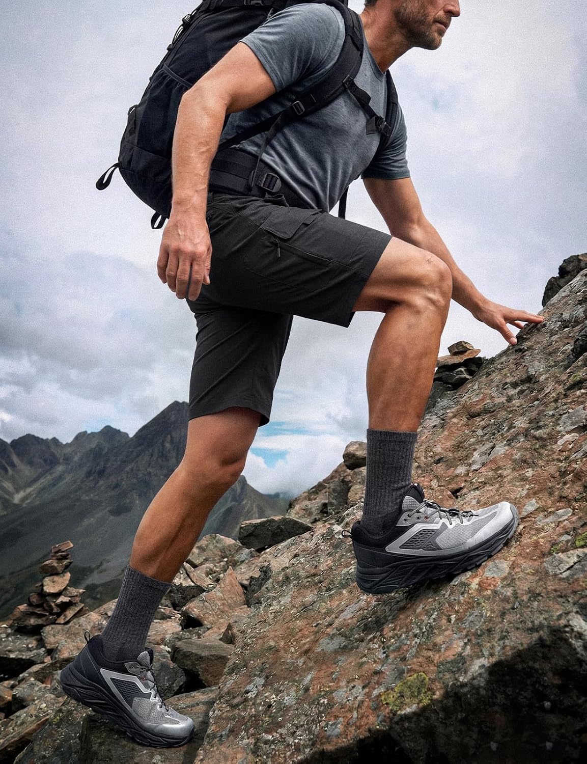 Hiauspor Men's Hiking Cargo Shorts: Quick Dry Lightweight with 6 Pockets
