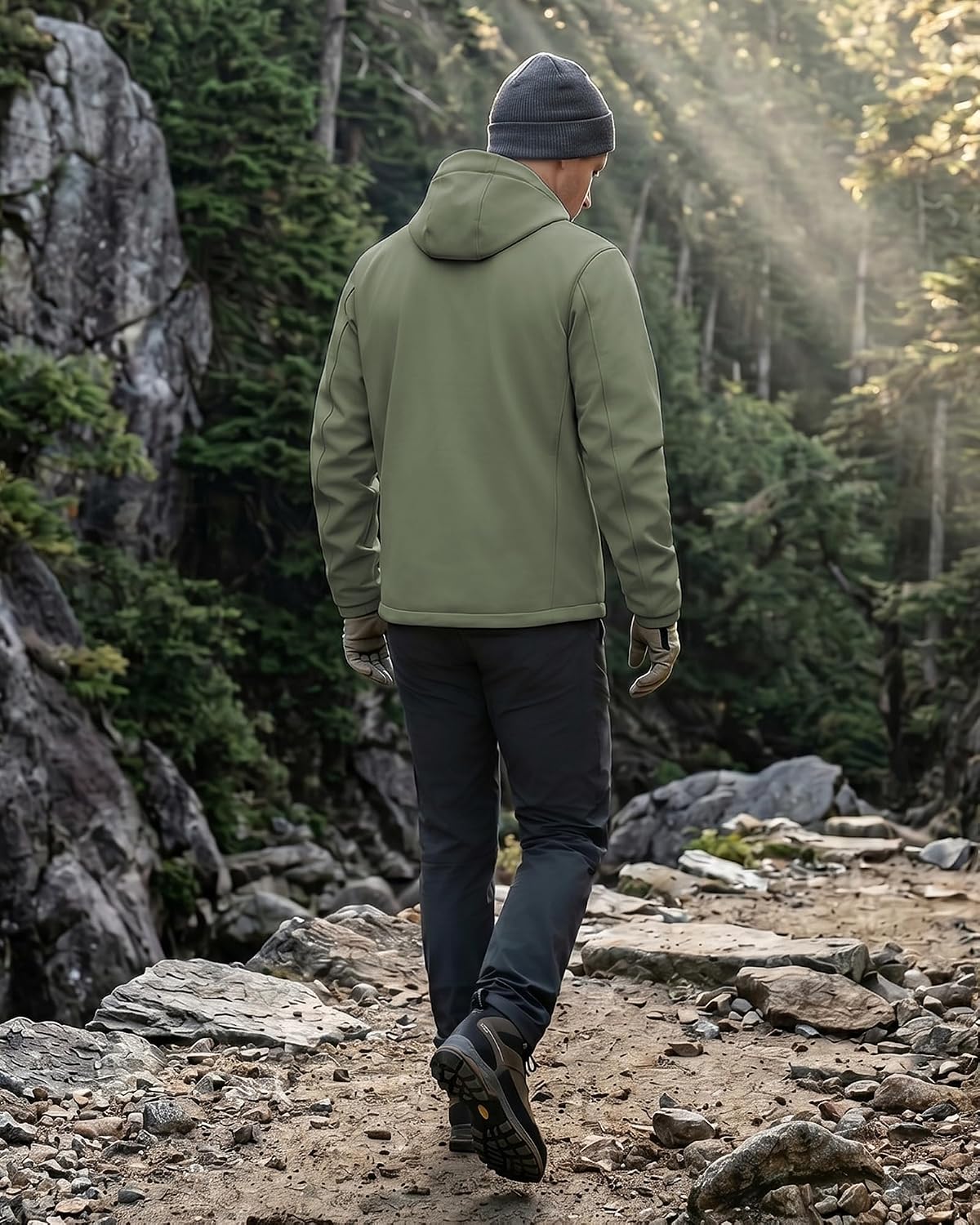 WULFUL Men's Lightweight Softshell Jacket Warm Fleece Lined Windbreaker Waterproof Soft Shell for Outdoor Hiking