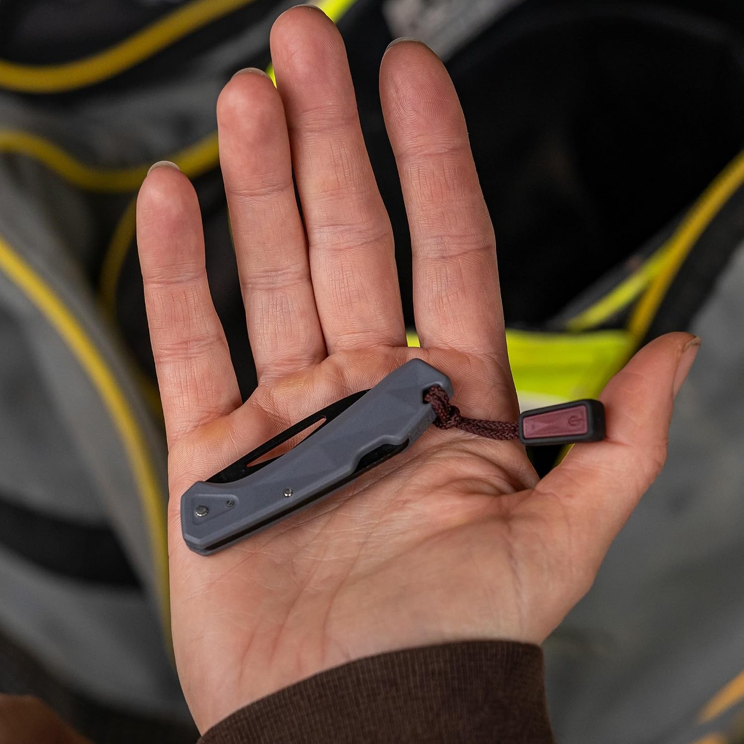 Gerber Gear LST Mini - Lightweight Folding Pocket Knife for Hiking, Camping - EDC Tool - Durable Stainless Steel Blade - Gray