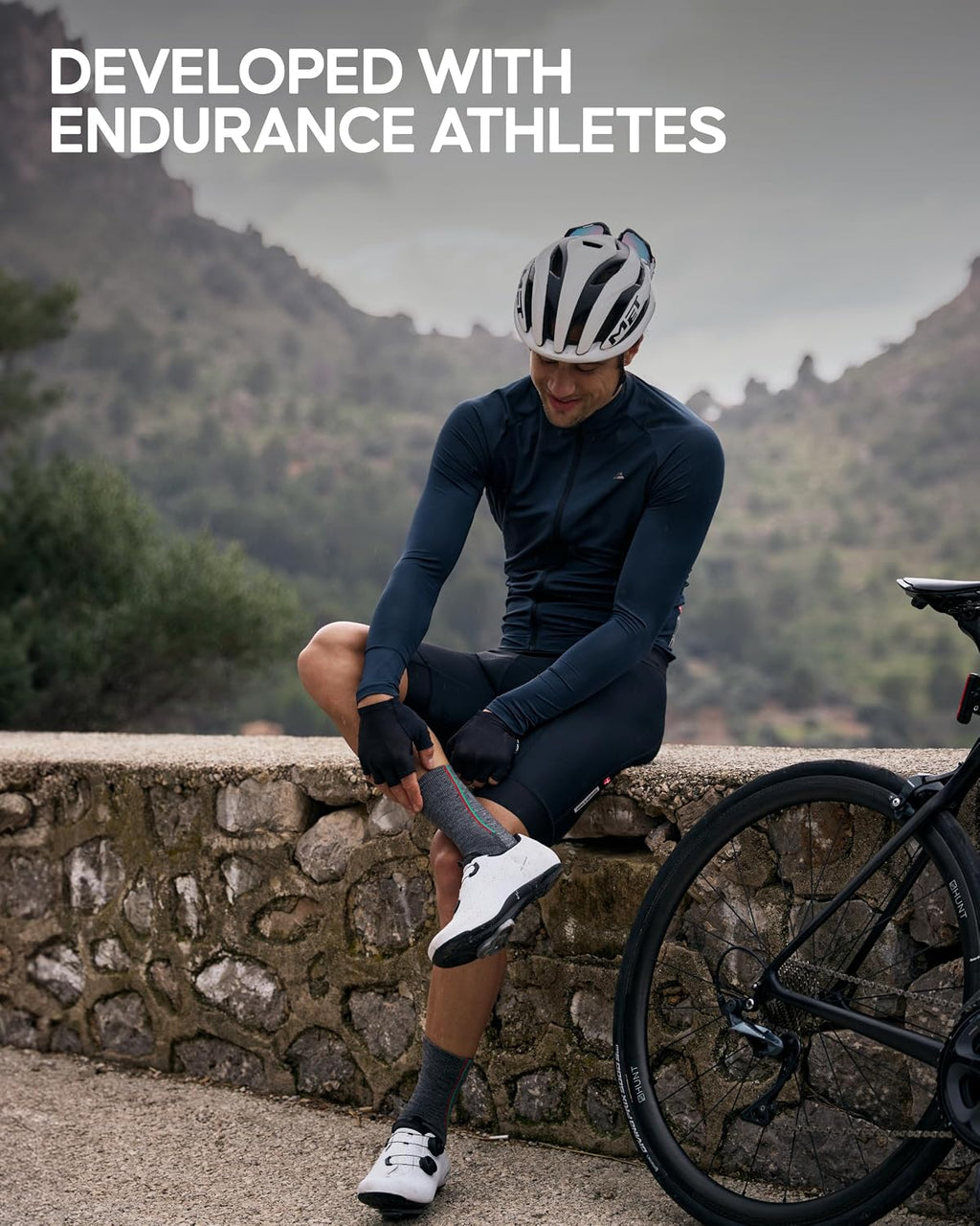 DANISH ENDURANCE Merino Cycling Socks, Cushioned for Road/MTB, 2-Pack