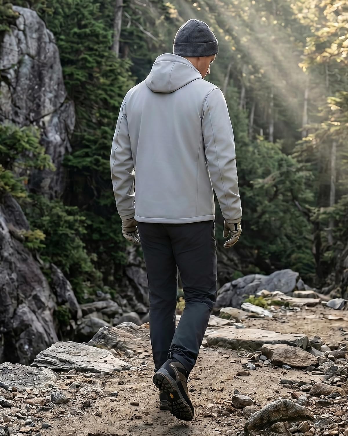 WULFUL Men's Lightweight Softshell Jacket Warm Fleece Lined Windbreaker Waterproof Soft Shell for Outdoor Hiking
