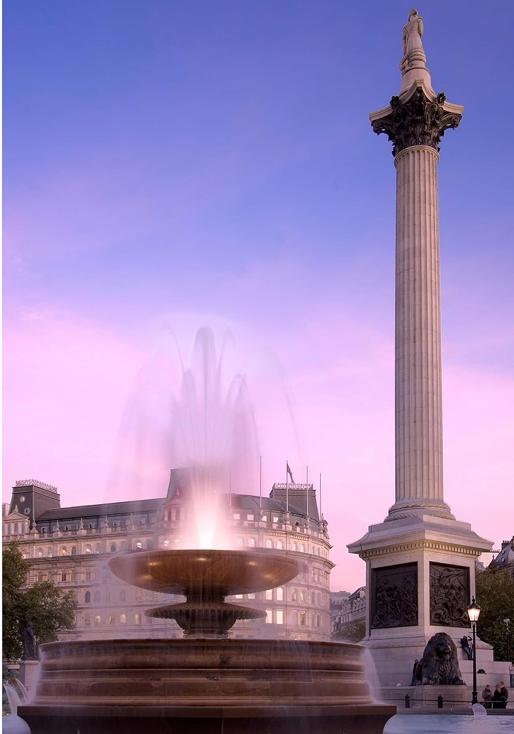 Walking London, Updated Edition: Thirty Original Walks In and Around London (IMM Lifestyle Books) Routes from 2 to 6 Miles with Photos, Complete Maps, & Details of Sites, Public Transport, Pubs & More