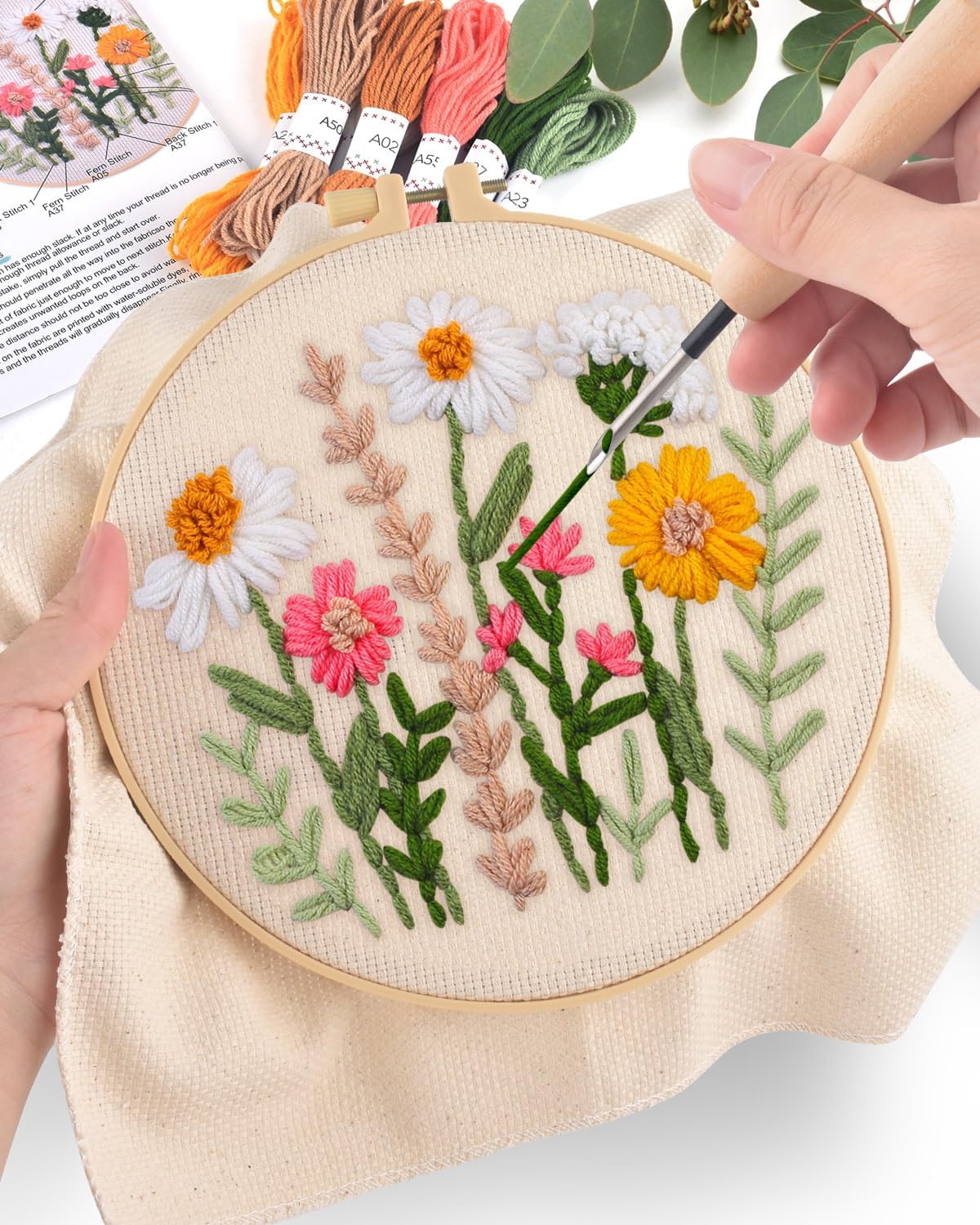 ERKOON Punch Needle Kit Beginners Adults, DIY Easy Flower Embroidery Set for Starter Art Craft, Needling Punching Project with Patterns, Tools, Yarns, Hoop, Instruction (Colorful Daisies)
