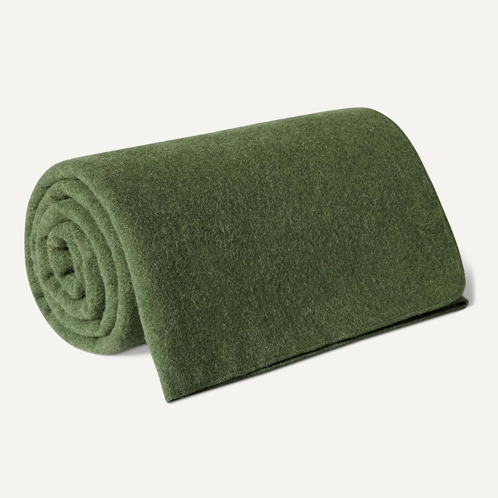 Amazon Basics Outdoor Camping Blanket, Military-Style Wool Blend, Camping Essentials