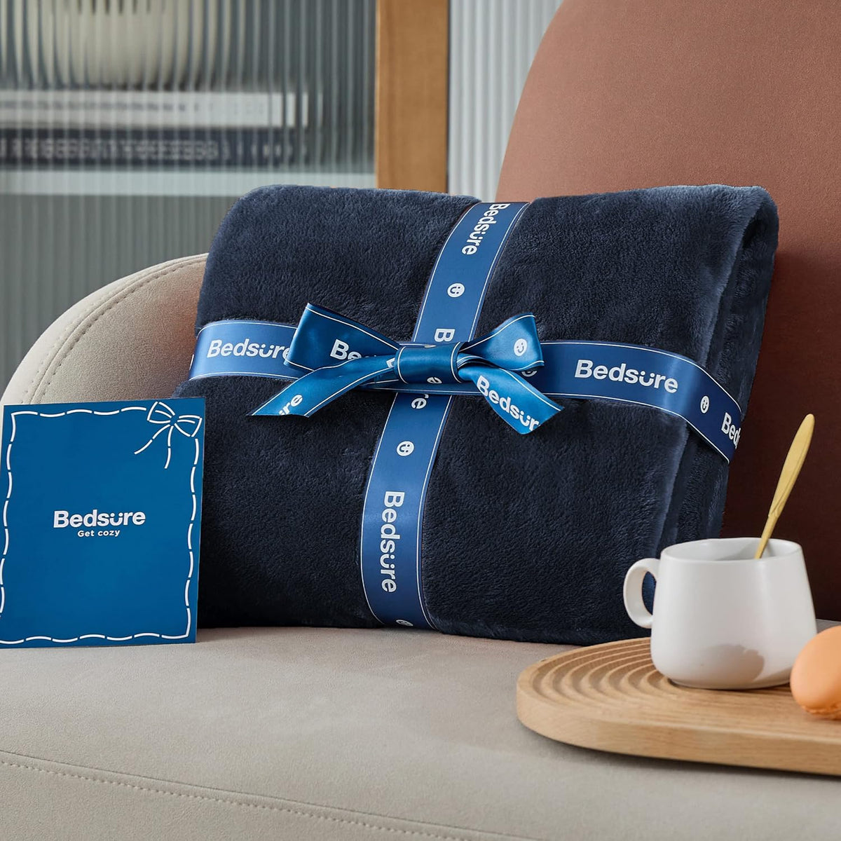 Bedsure Soft Cozy Warm Fleece Throw Blanket for Couch 300GSM Navy 50"x60"