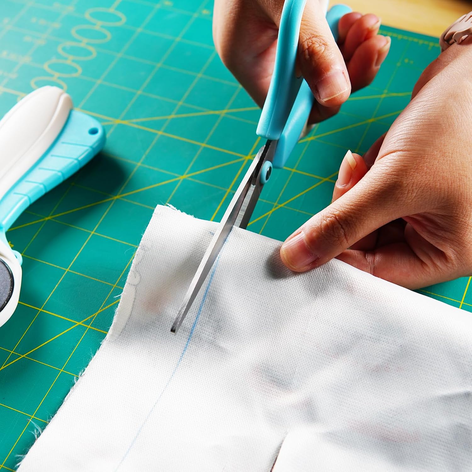 MAUFORE Blue Professional Sewing Scissors and Rotary Cutter with Blades Set