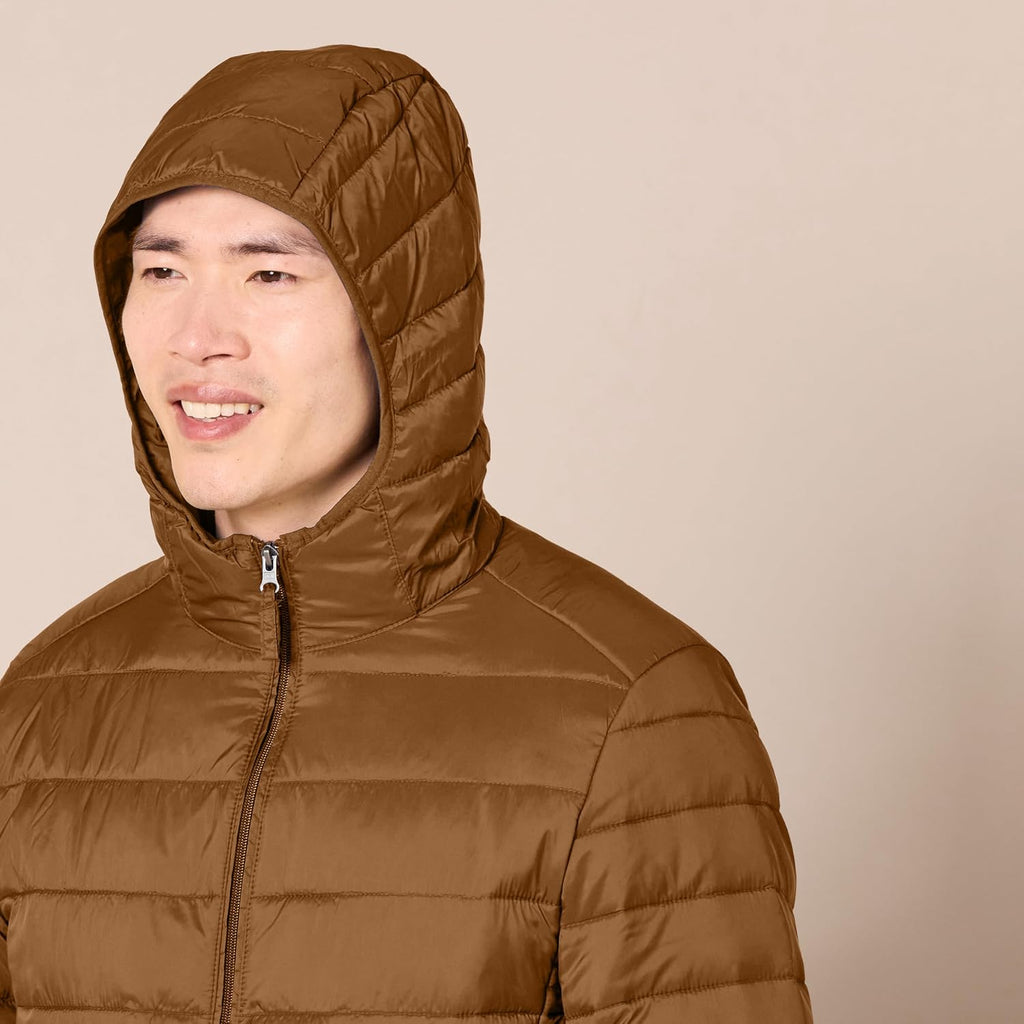 Amazon Essentials Men's Lightweight Water-Resistant Packable Hooded Puffer Jacket
