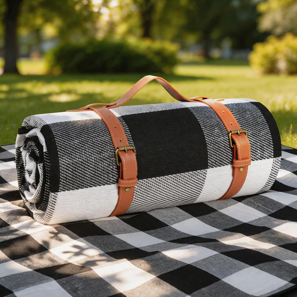 sapsisel 80”x 80” Picnic Blanket Extra Large, Waterproof and Foldable Beach Blanket, 3-Layer Outdoor Blanket for 6 to 8 Adults, for Camping, Park, Beach, Grass, Indoors…