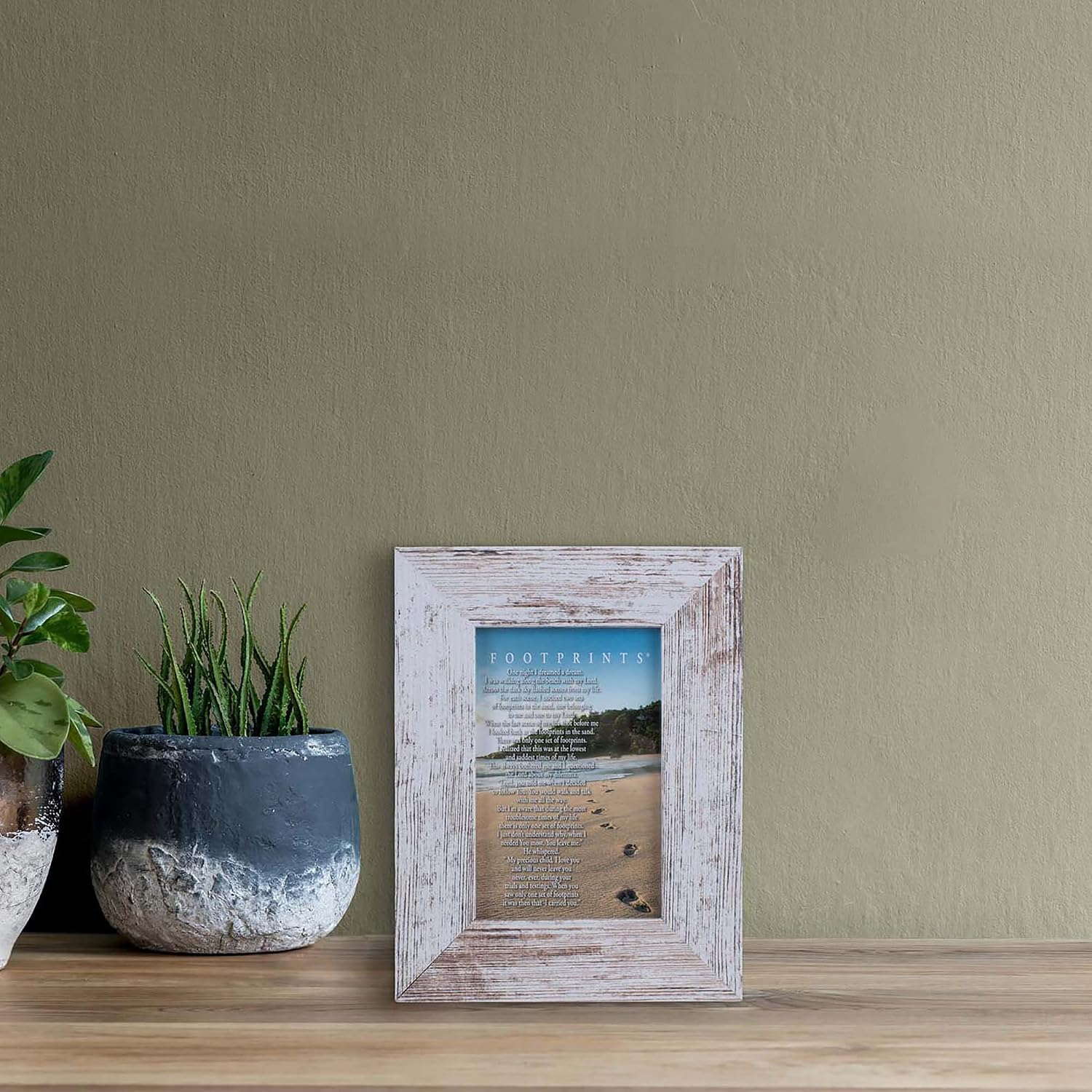 Dicksons Footprints Distressed White 9 x 7 Inch Wood Wall or Tabletop Picture Photo Frame