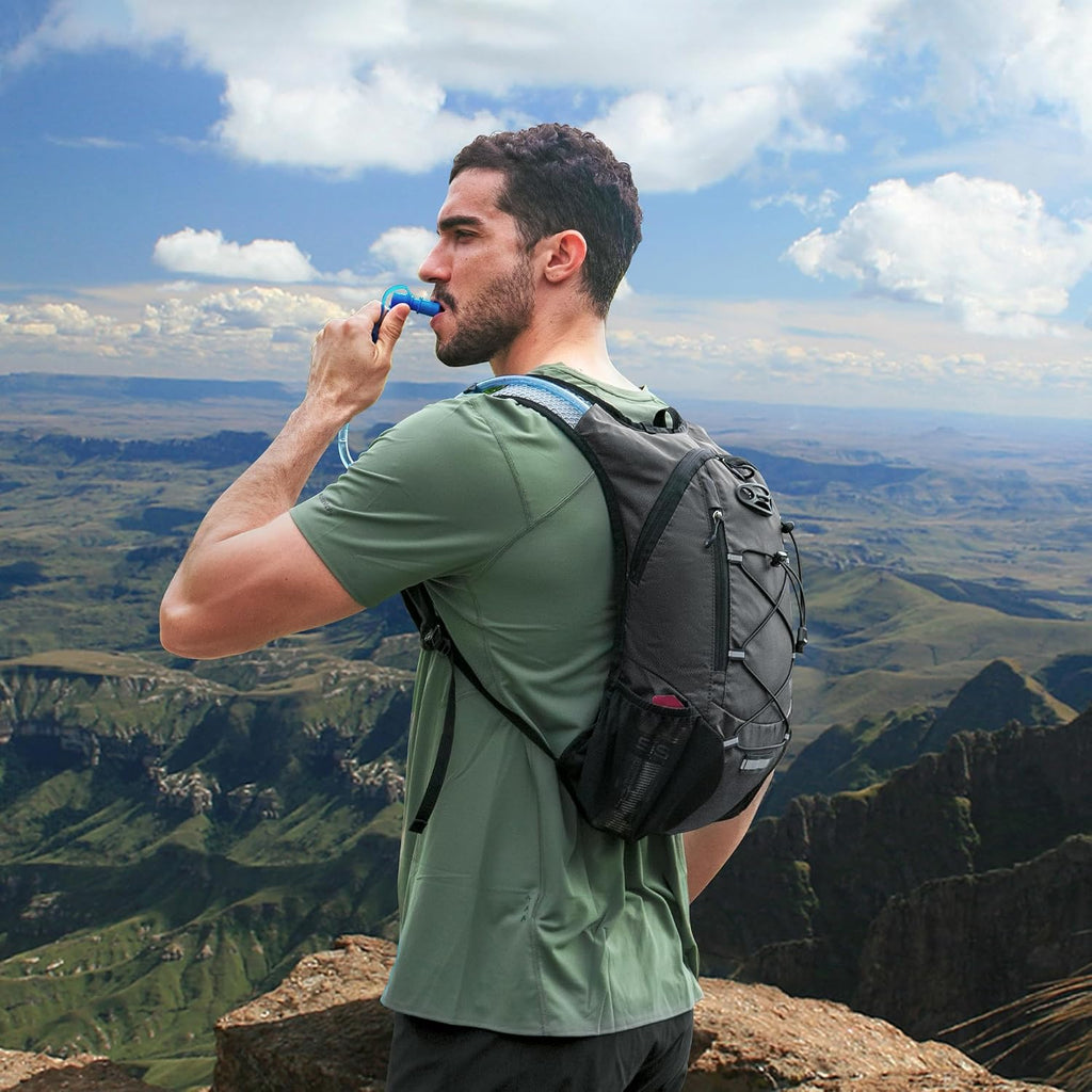 Lightweight Hydration Backpack, Running Backpack with 2L Water Bladder