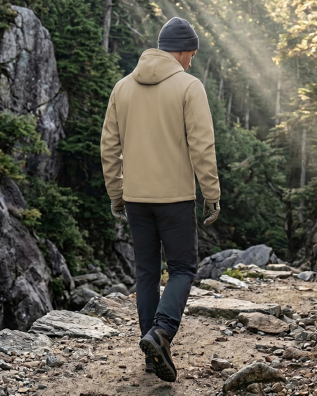WULFUL Men's Lightweight Softshell Jacket Warm Fleece Lined Windbreaker Waterproof Soft Shell for Outdoor Hiking