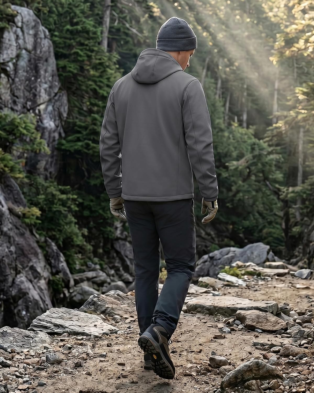 WULFUL Men's Lightweight Softshell Jacket Warm Fleece Lined Windbreaker Waterproof Soft Shell for Outdoor Hiking