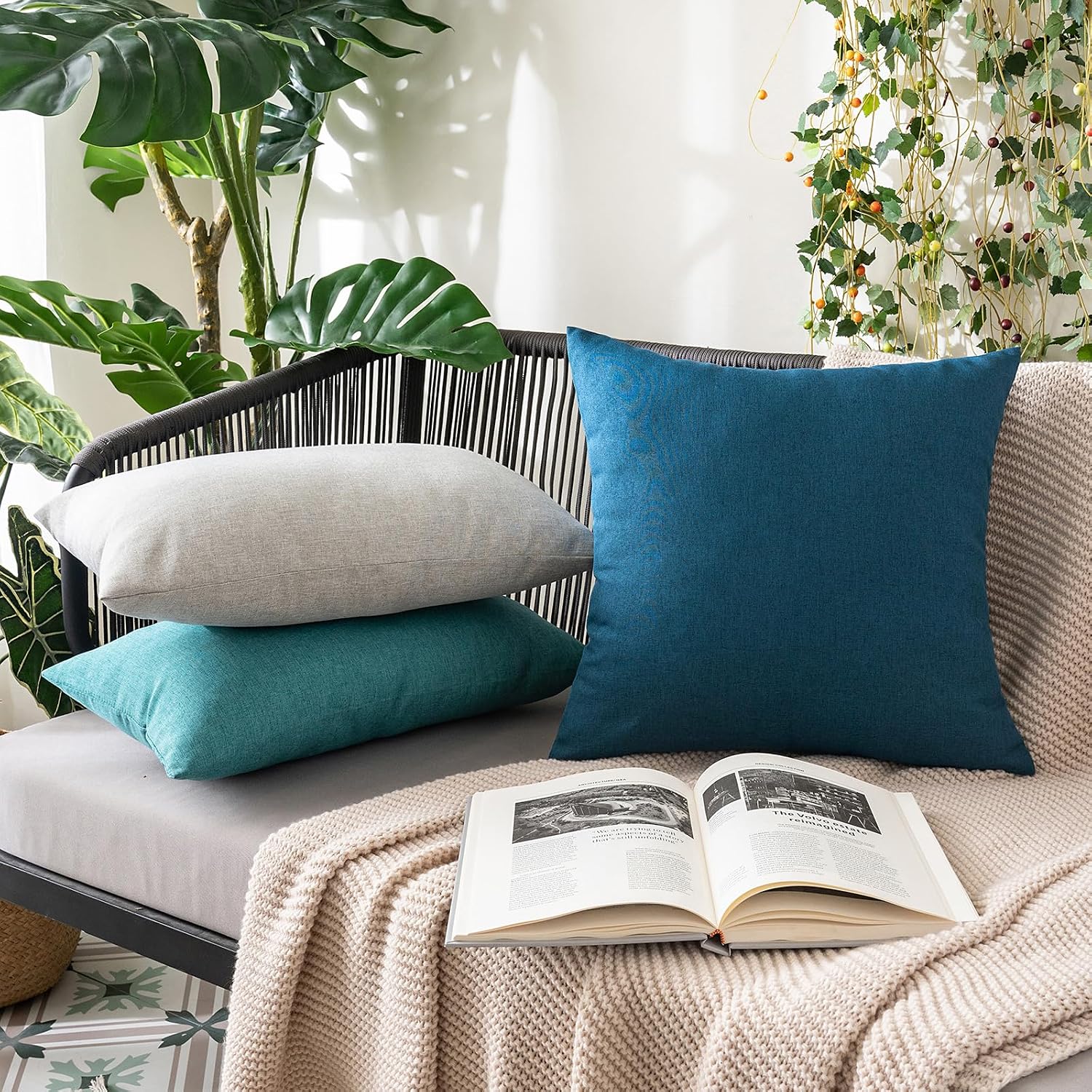 MIULEE Decorative Outdoor Pillow Covers Waterproof 18x18 Blue