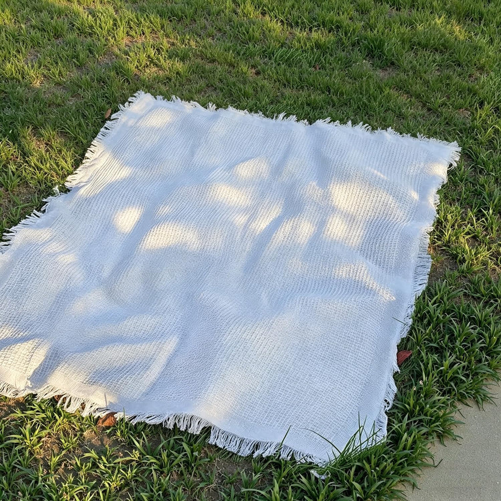 Wind Tour Outdoor Multifunctional Picnic mat, Picnic Blanket, Suitable for Camping, Picnic, Party, Hiking and Outdoor Activities（White | 70.8” × 70.8”）
