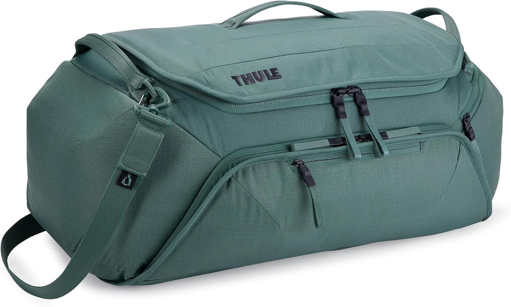 Thule RoundTrip 80L Duffel - Storage compartments to Organize and Protect Gear - Boot Bag for ski and Snowboard Travel - Soft Pocket for Goggles and Helmet - Dry Bag Included
